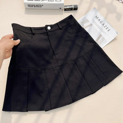 Black Clean Line Pleated Mini Skirt