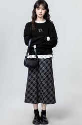 Black Lace Trim Pullover Sweatshirt With Layered Design