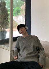 Distressed Crewneck Long Sleeve Relaxed Casual Sweater