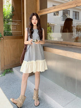 Vintage Plaid Sleeveless Lace Trim Midi Dress