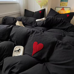 Black Heart Bedding Set