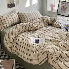 Retro Striped Bedding Set