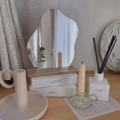 Wavy Mirror