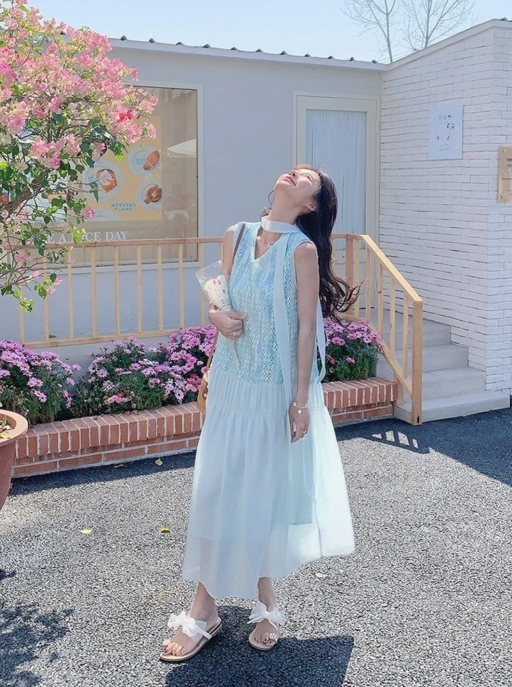 Beautiful Blue Sleeveless Vneck Maxi Dress
