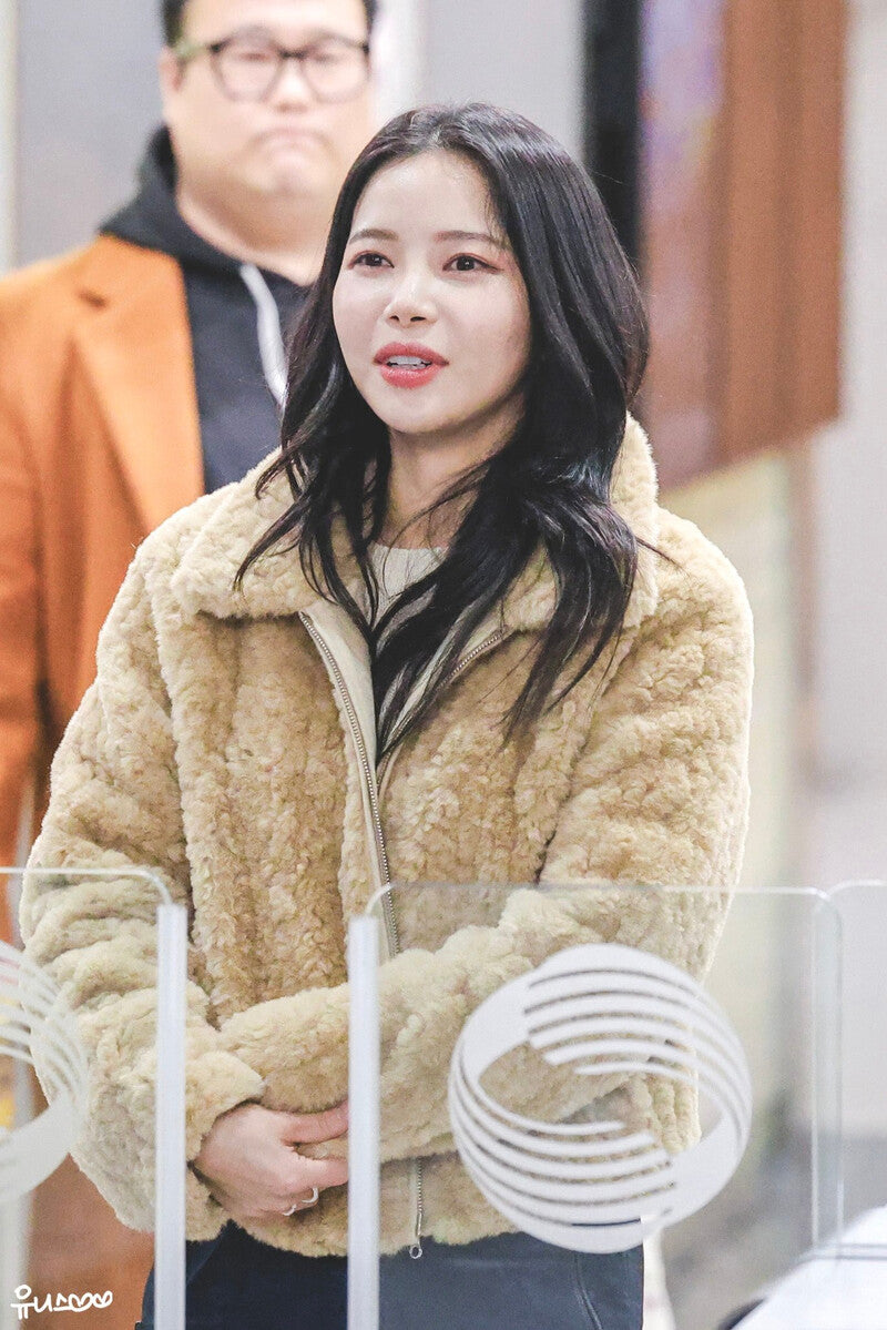 Beige Collared Plush Winter Jacket