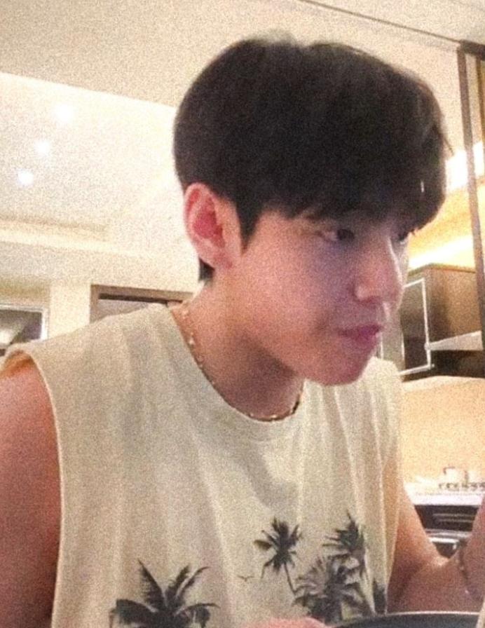 Beige Skeleton Beach Sleeveless T-Shirt