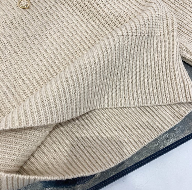 Beige Wide Collared Sweater With Zipper