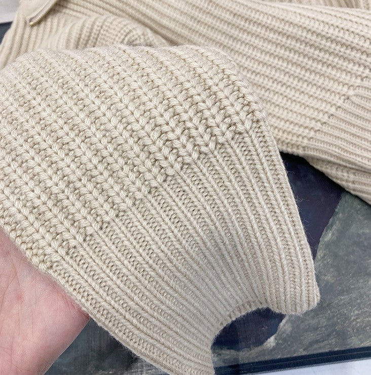 Beige Wide Collared Sweater With Zipper