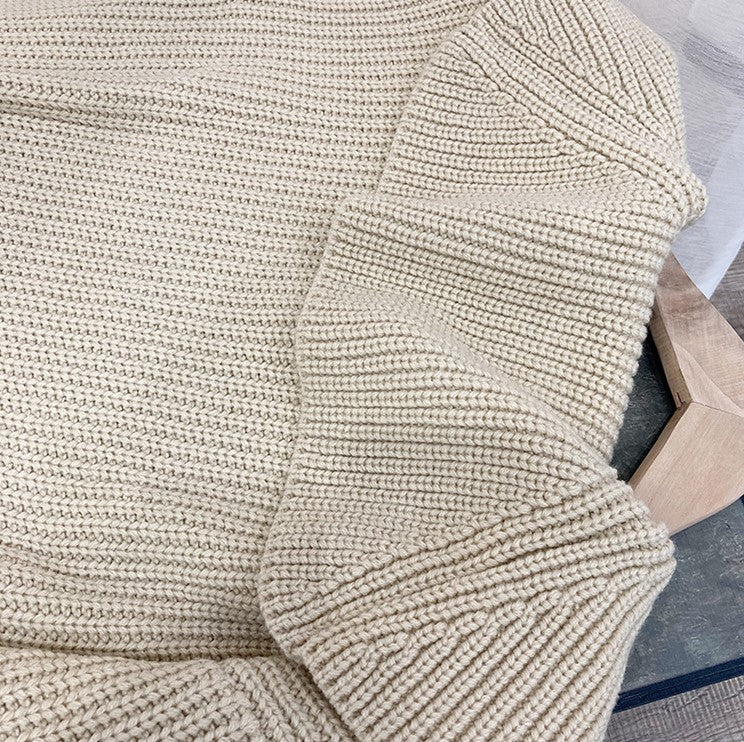 Beige Wide Collared Sweater With Zipper