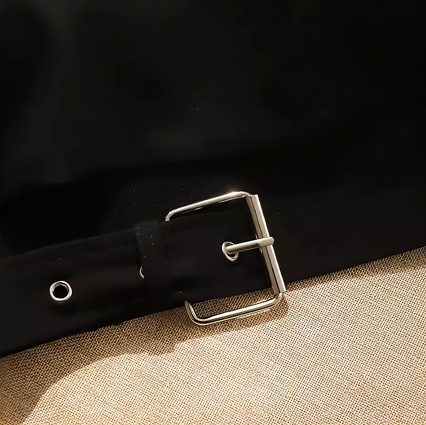 Black Belt Details Crop Top