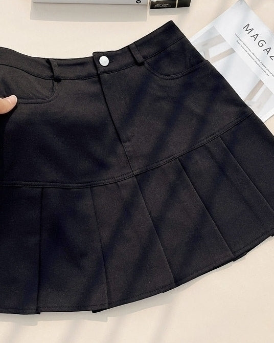 Black Clean Line Pleated Mini Skirt