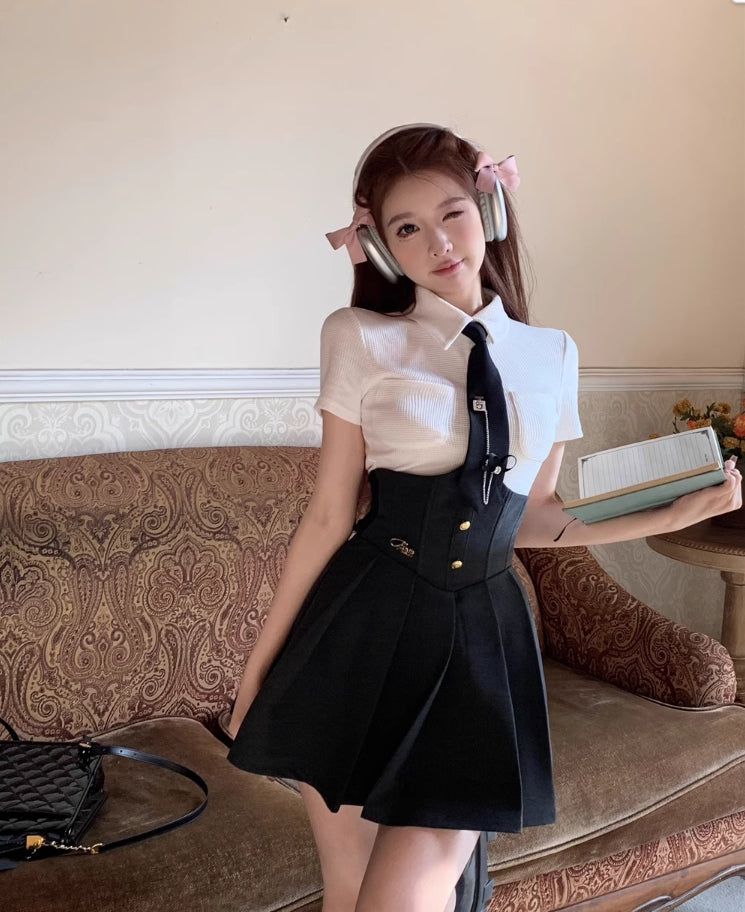 Black Corset Style Pleated Skirt