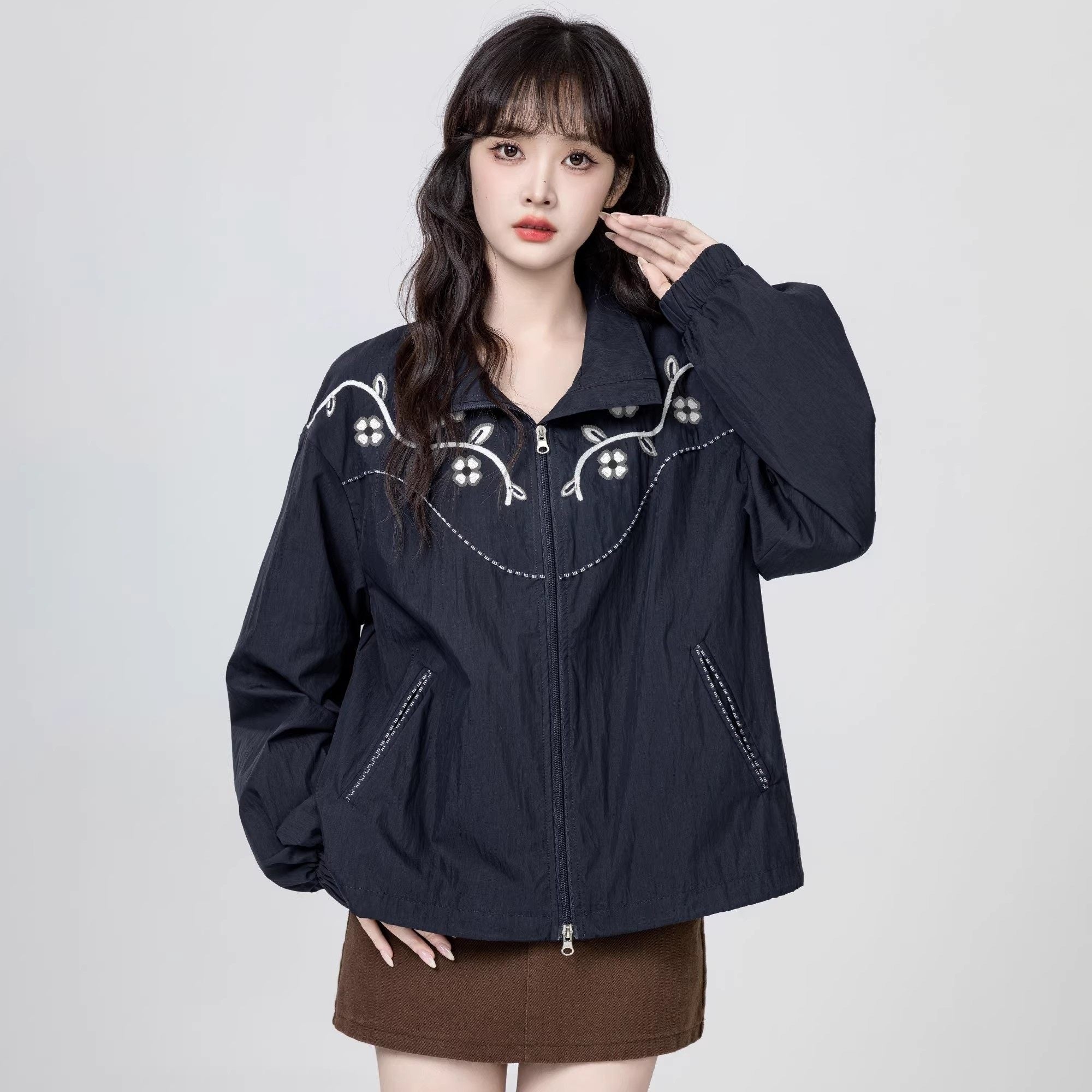Black Crewneck Cartoon Print Pullover Sweatshirt