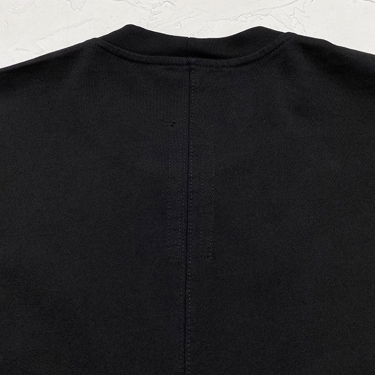 Black Four-Hole T-Shirt