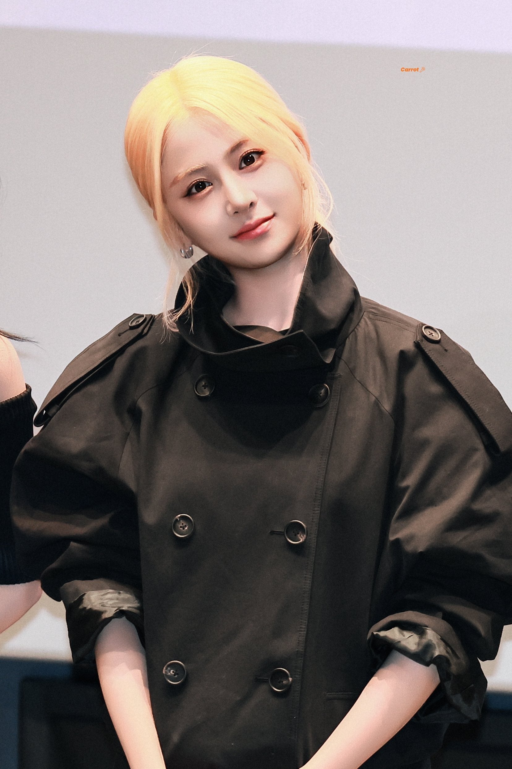 Black High Neck Buttoned Coat