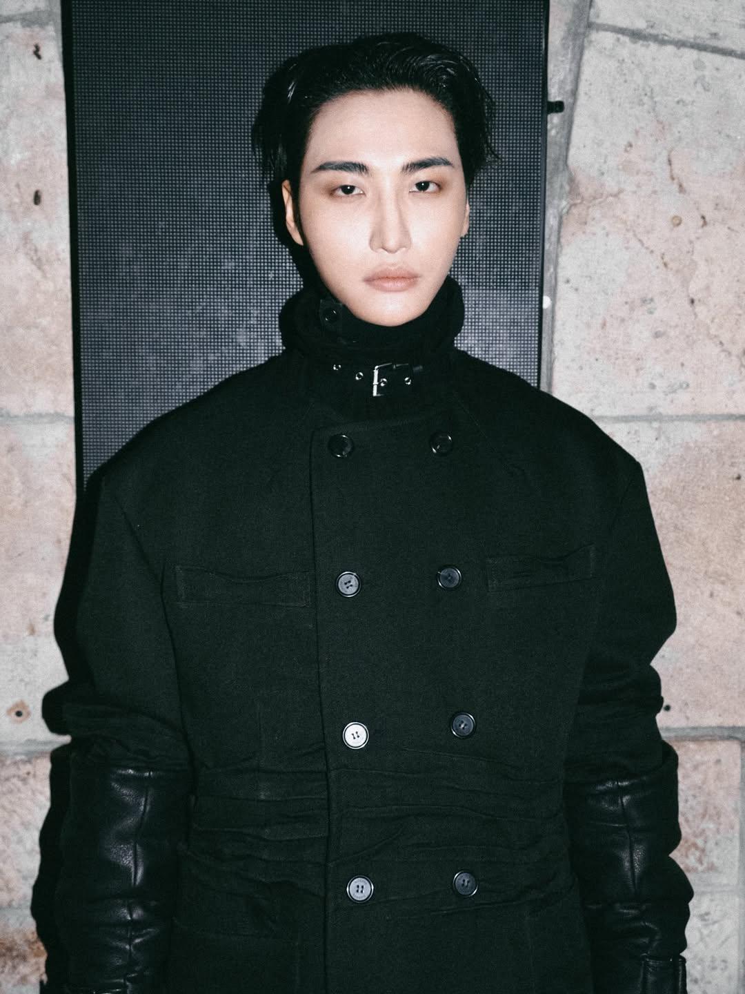 Black High Neck Buttoned Winter Coat