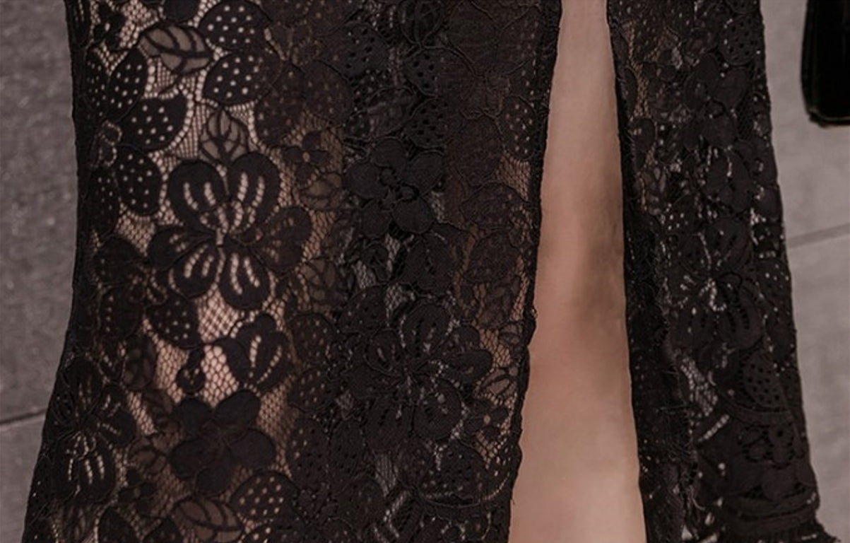 Black High-Waist Lace Skirt