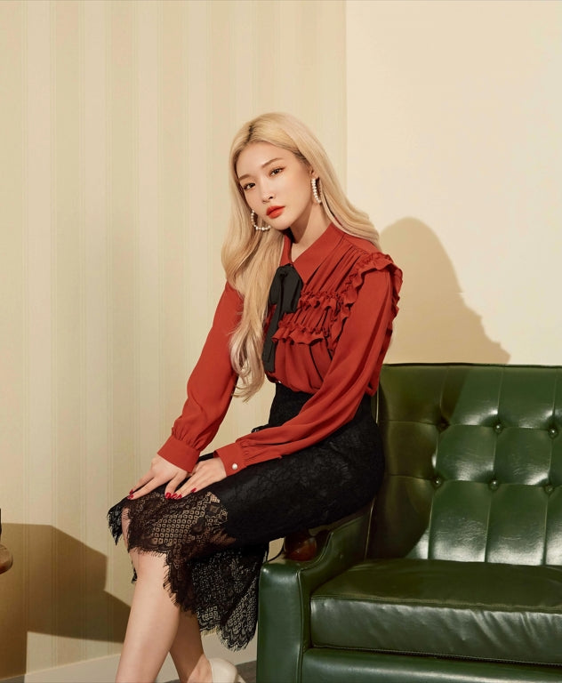 Black High-Waist Lace Skirt