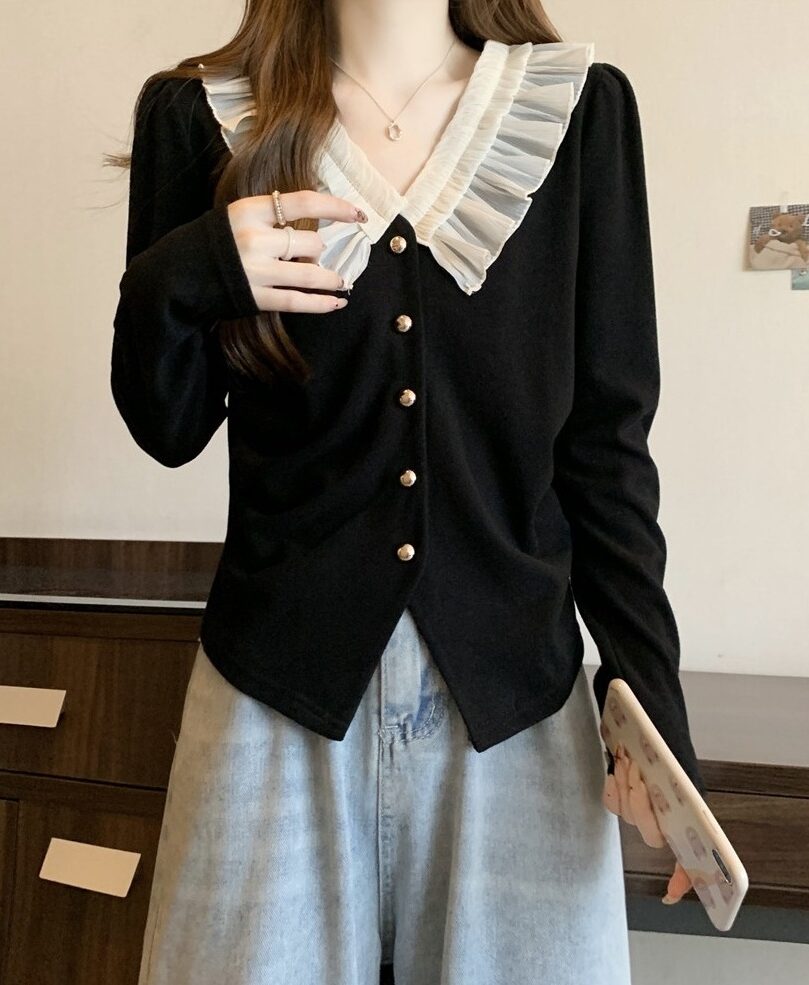 Black Lace Collar Buttons Cardigan