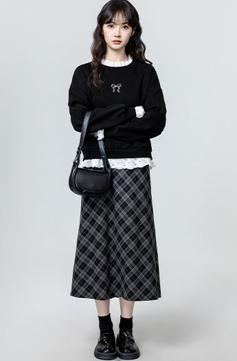 Black Lace Trim Pullover Sweatshirt With Layered Design