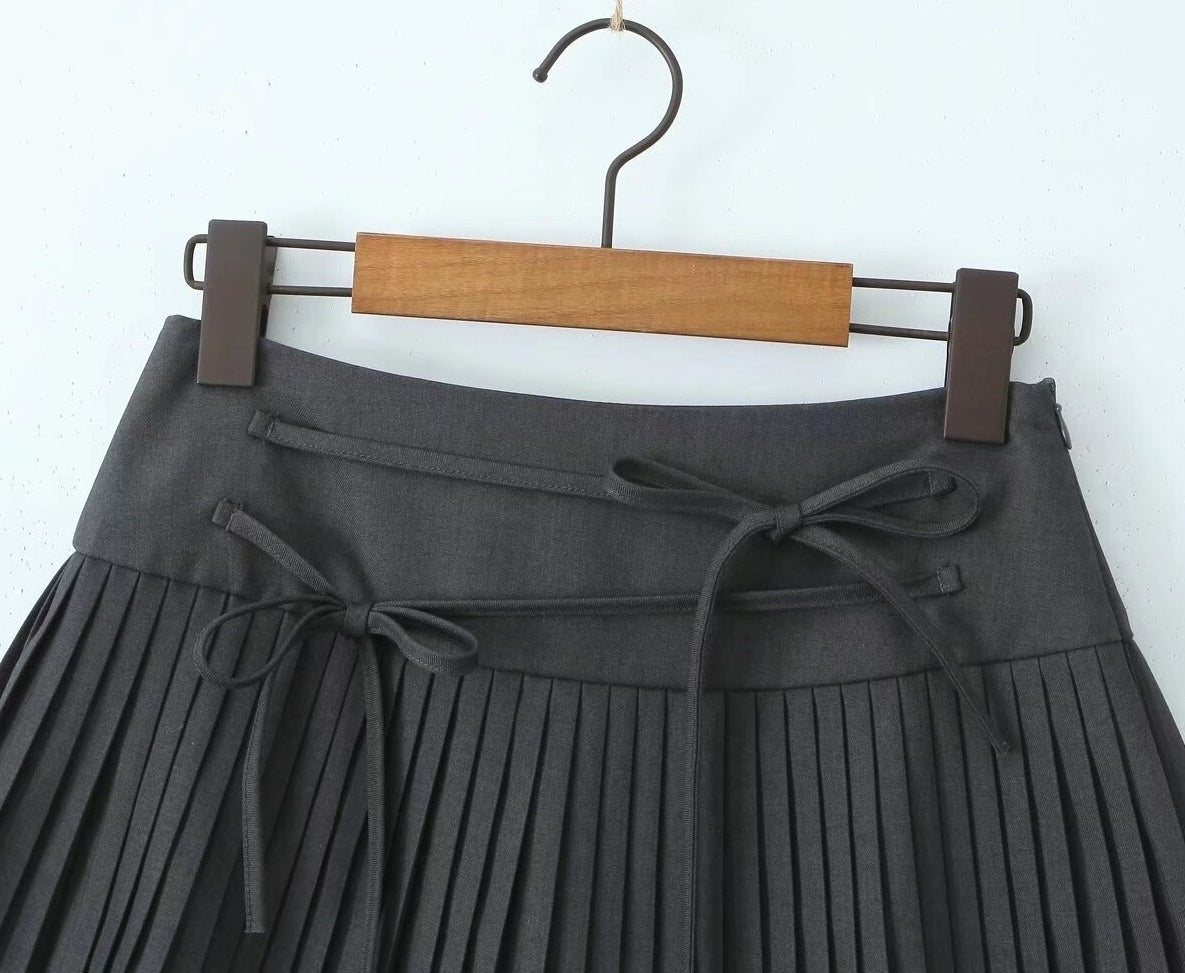Black Micro Pleats Double Bow Skirt