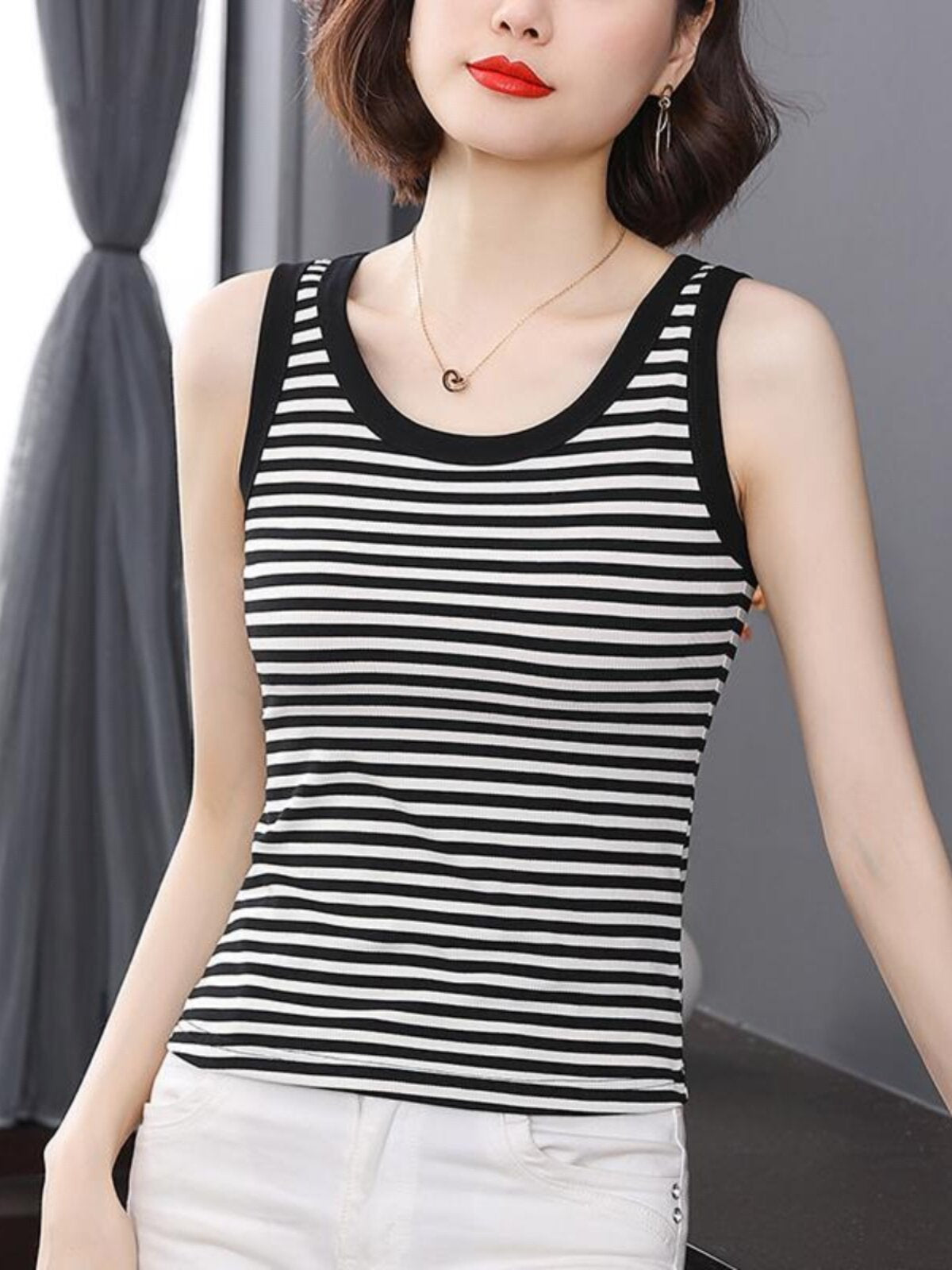 Black Monochrome Basic Tank Top