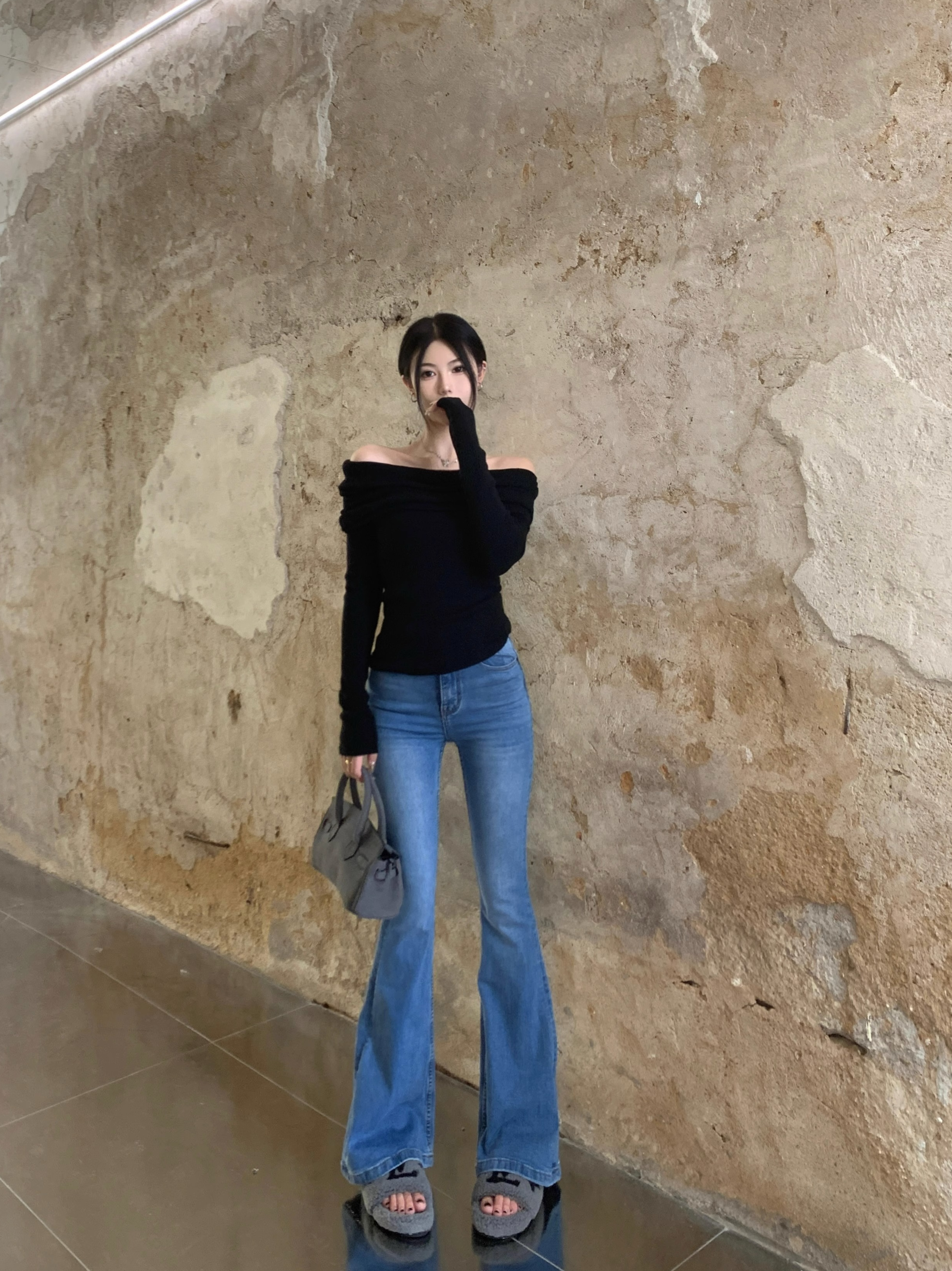 Black Off-Shoulder Long Sleeve Top