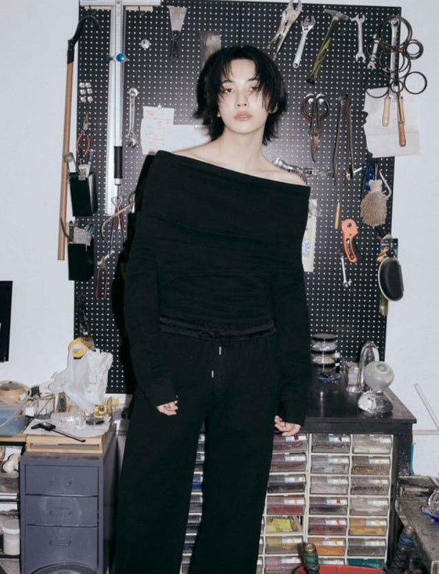 Black Off-Shoulder Long Sleeve Top