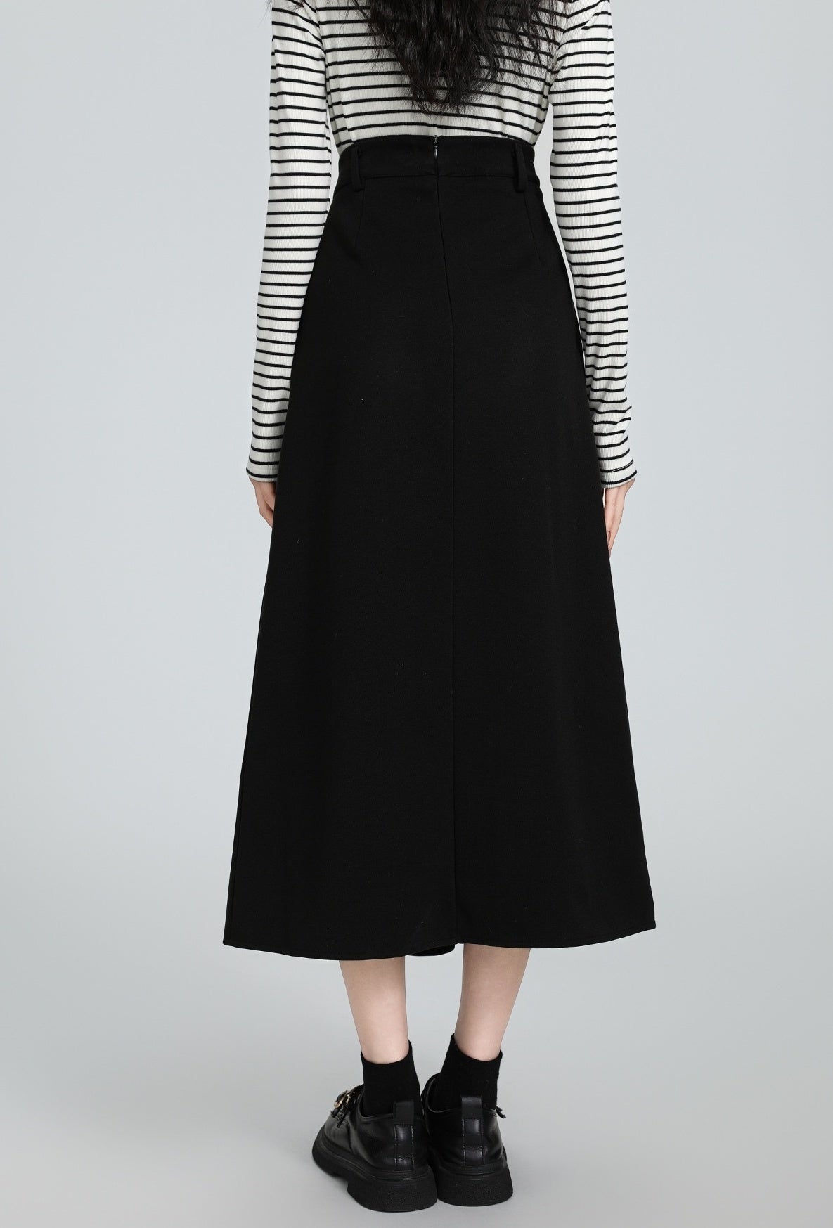 Black Pleated Highwaist Midi Skirt