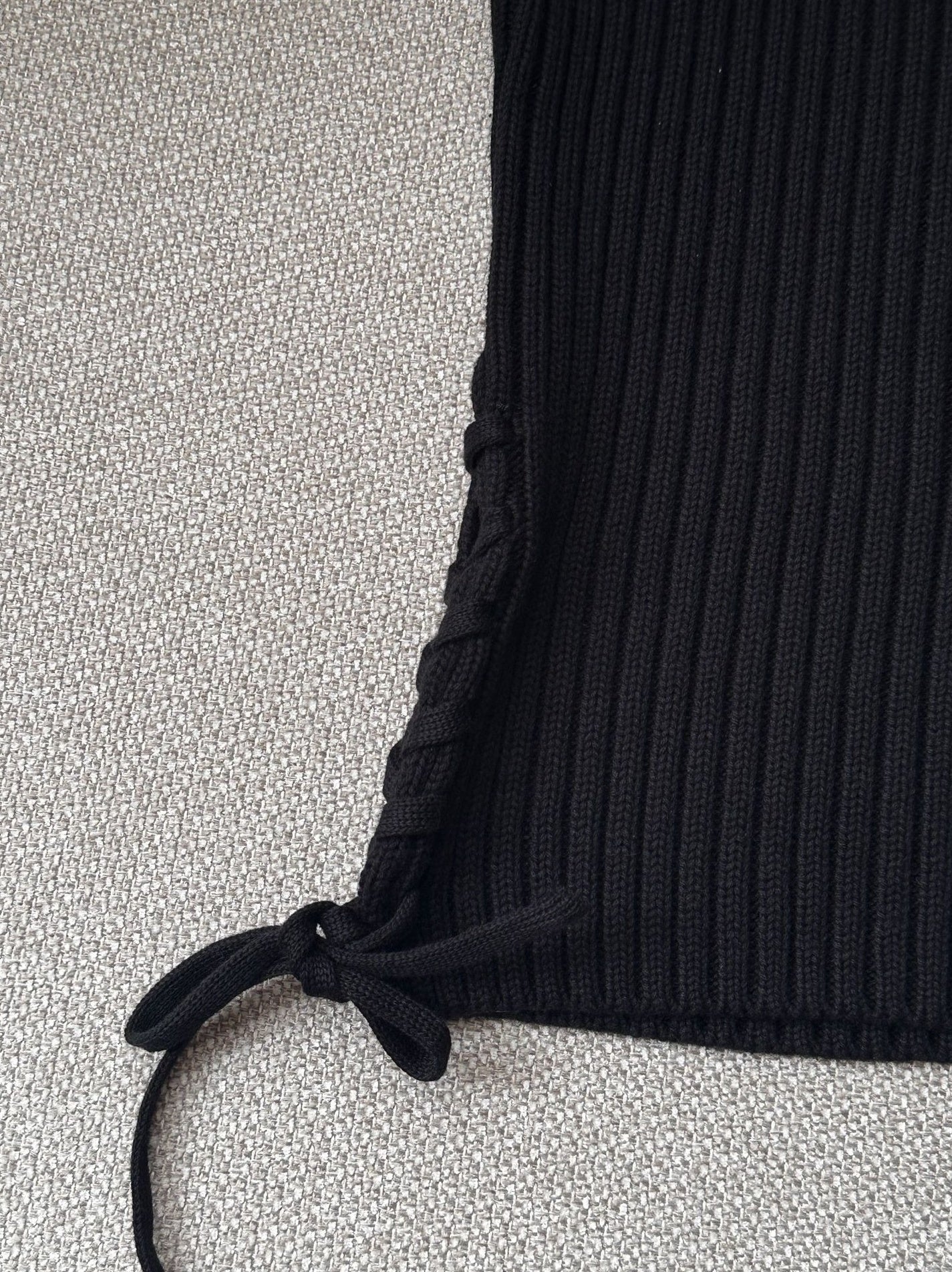 Black Ribbed V-Neck Halter Top
