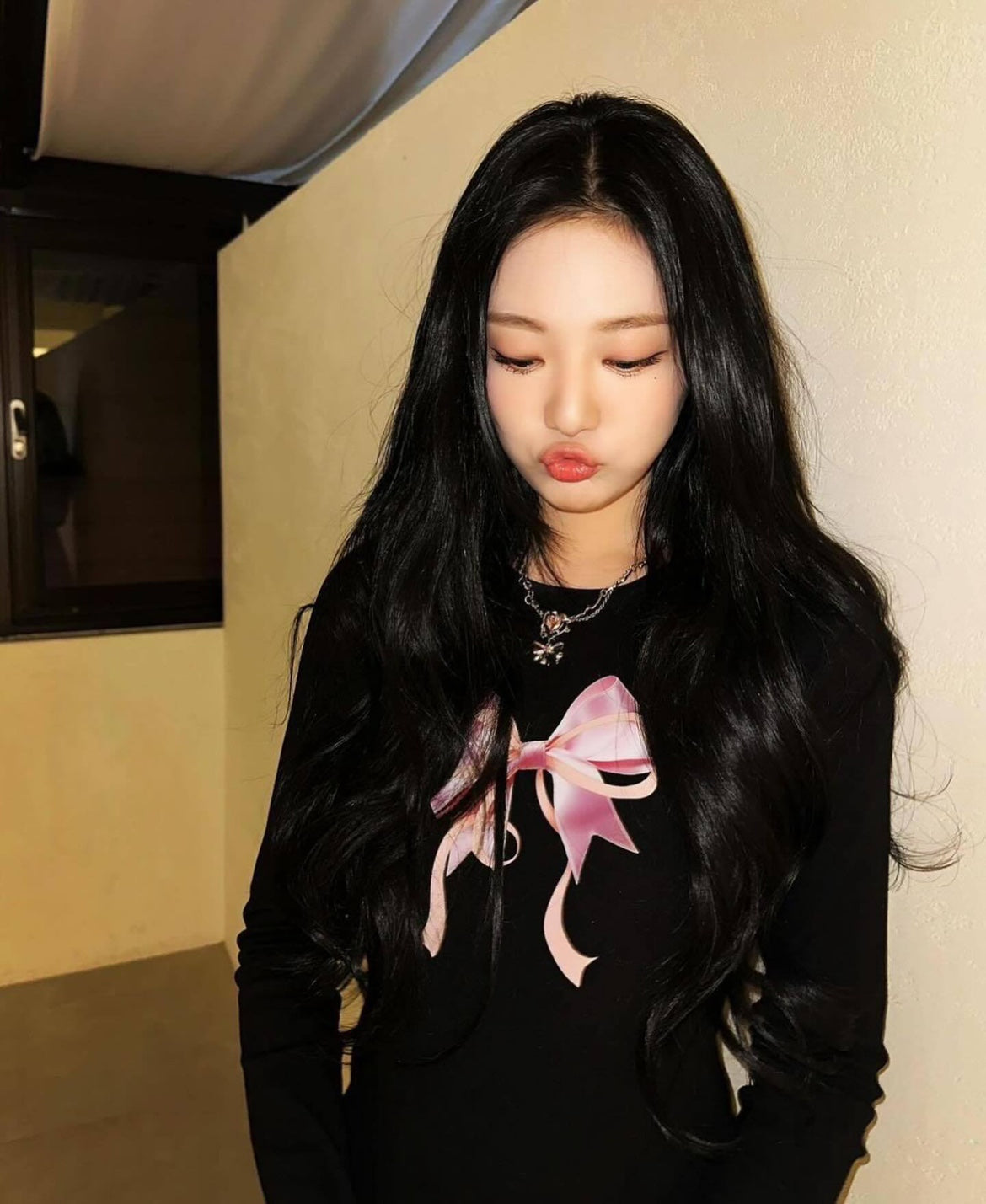 Black Ribbon Print Long Sleeve T-Shirt