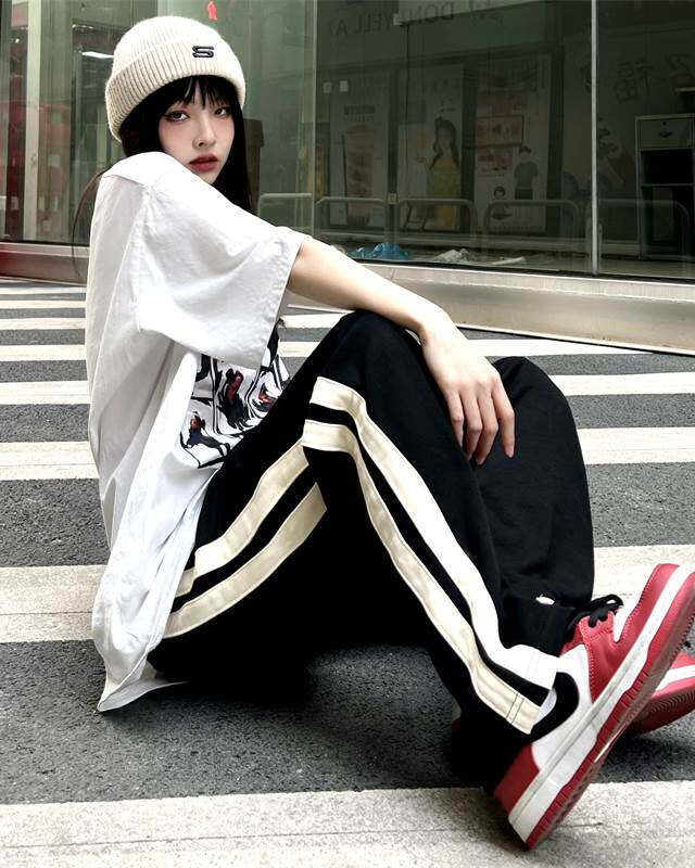 Black Thick Side Stripes Pants