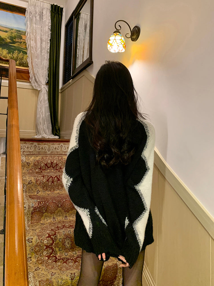 Black Zigzag Sleeves Sweater