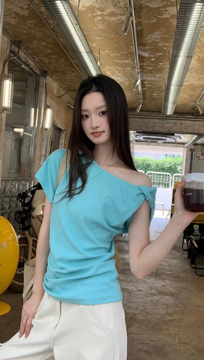 Blue Asymmetrical One-Shoulder Knit Top