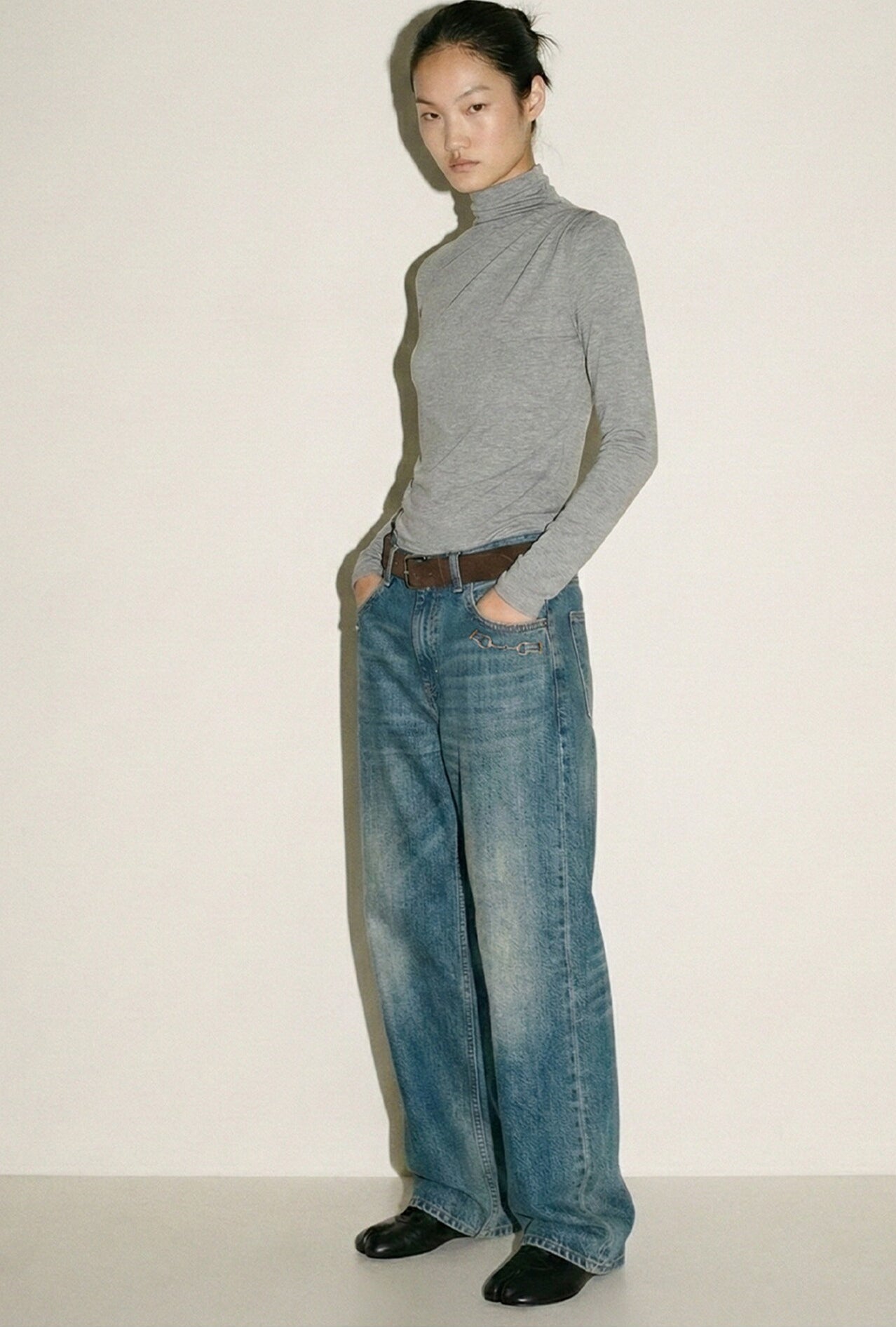 Blue Pocket Buckle Details Jeans