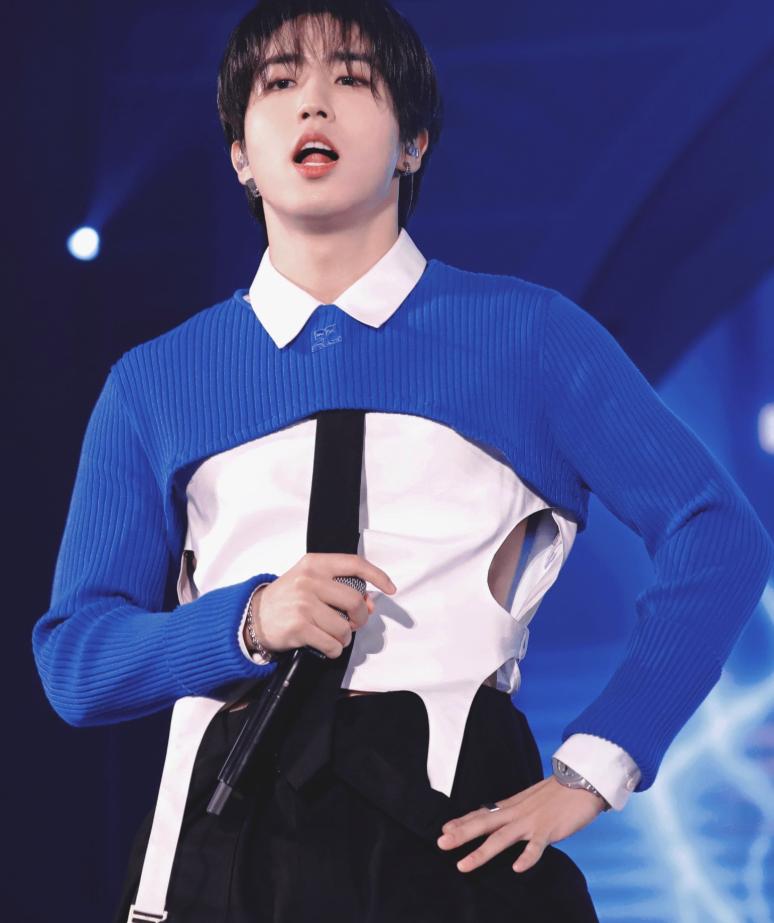 Blue Ribbed Short Sweater