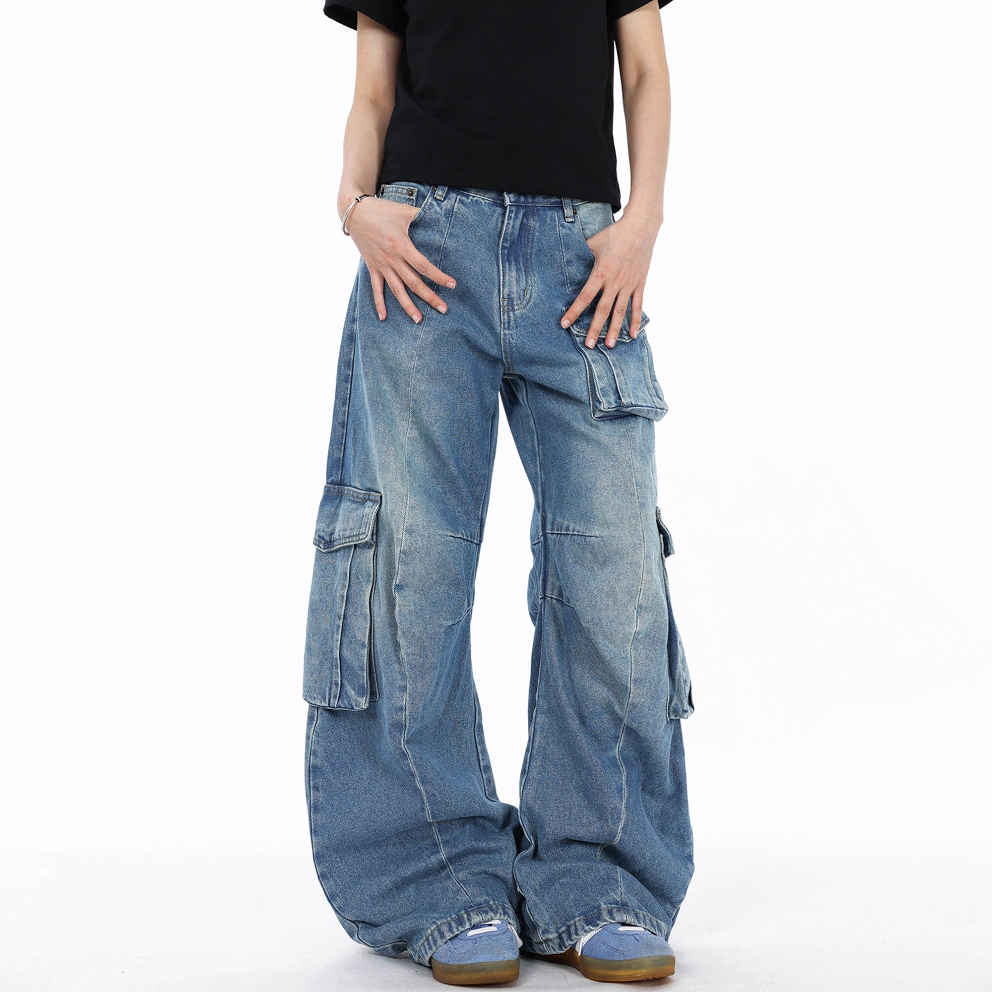 Blue Vintage Wash Oversized Cargo Jeans