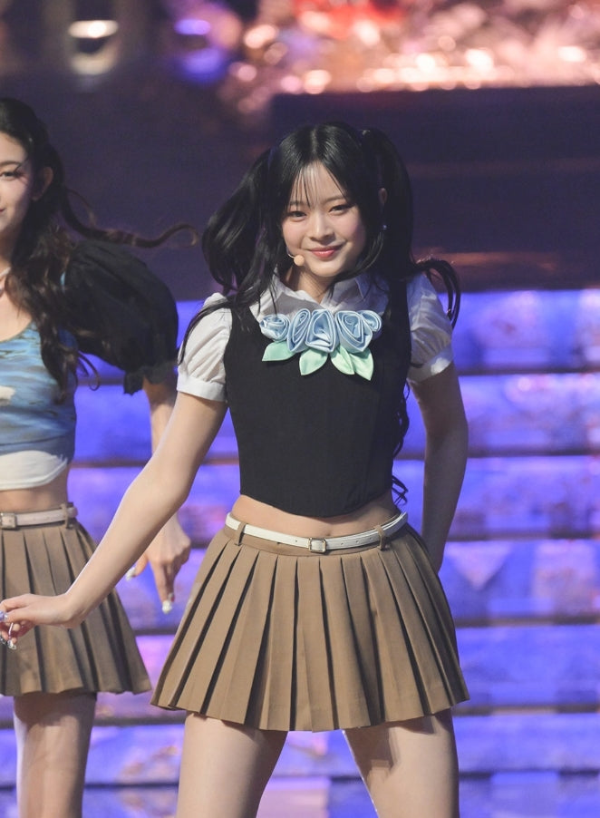 Brown Exposed Shorts Pleated Skirt