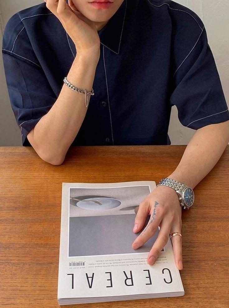 Casual Short Sleeve Shirt