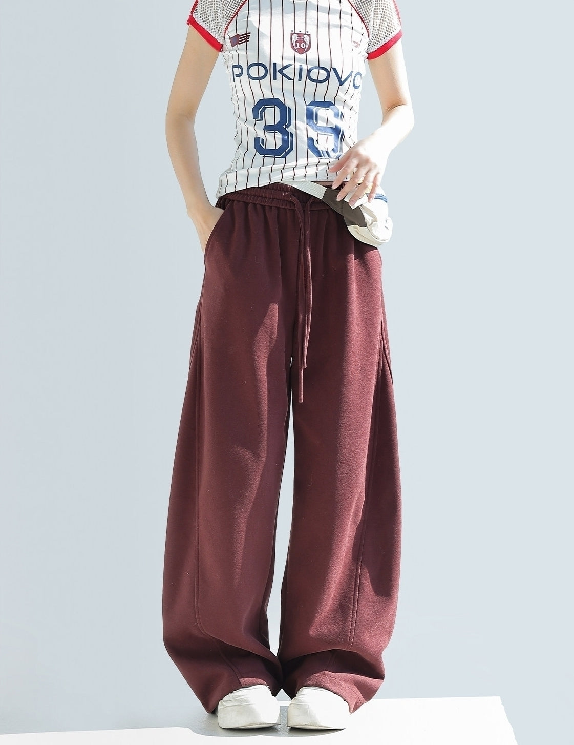 Chant Curved Wide Leg Relaxed Sweatpants