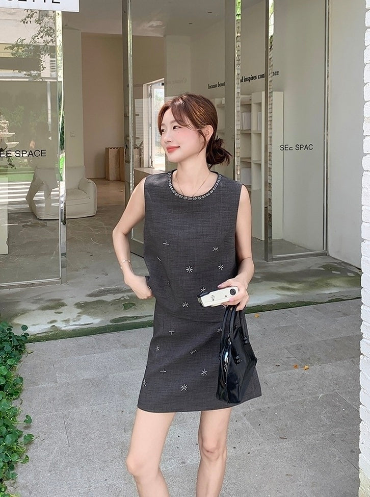 Chic Casual Vest And Skirt Set
