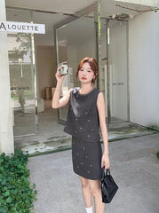 Chic Casual Vest And Skirt Set