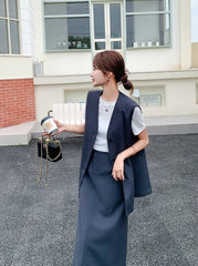 Chic Commuter Vest And Skirt Set