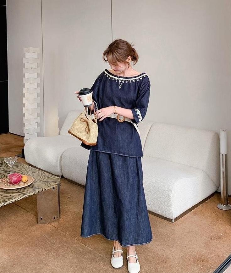 Chic Denim Outfit Top And Skirt Set