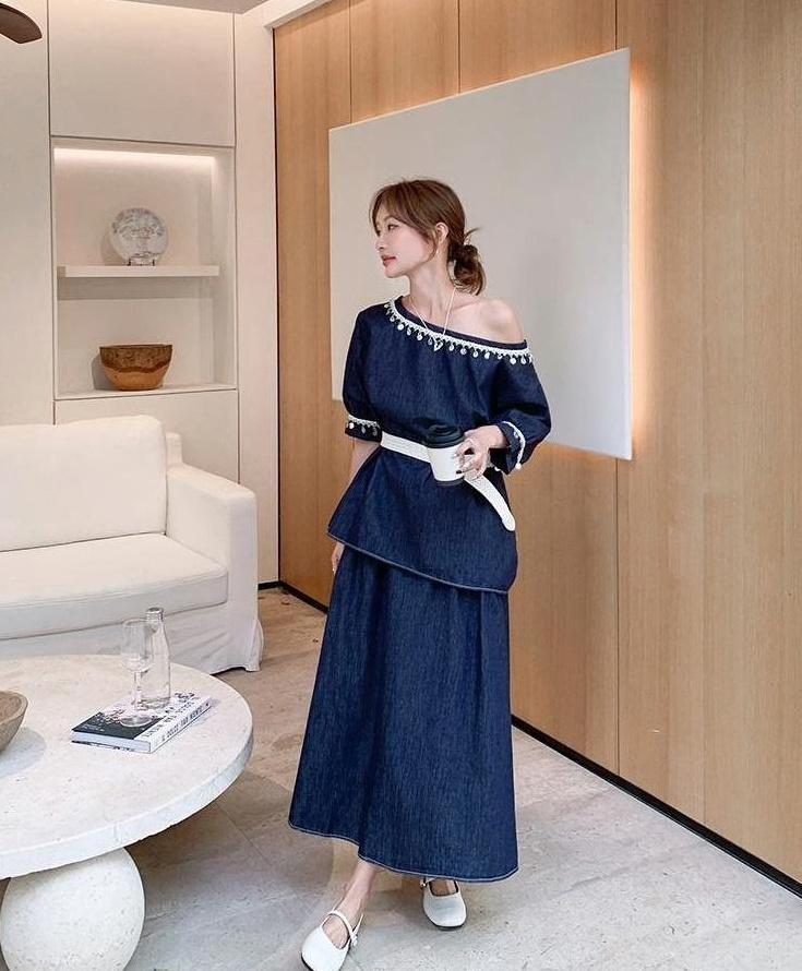 Chic Denim Outfit Top And Skirt Set
