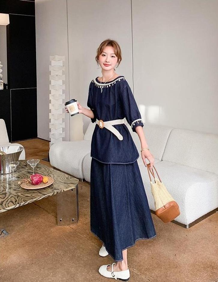 Chic Denim Outfit Top And Skirt Set