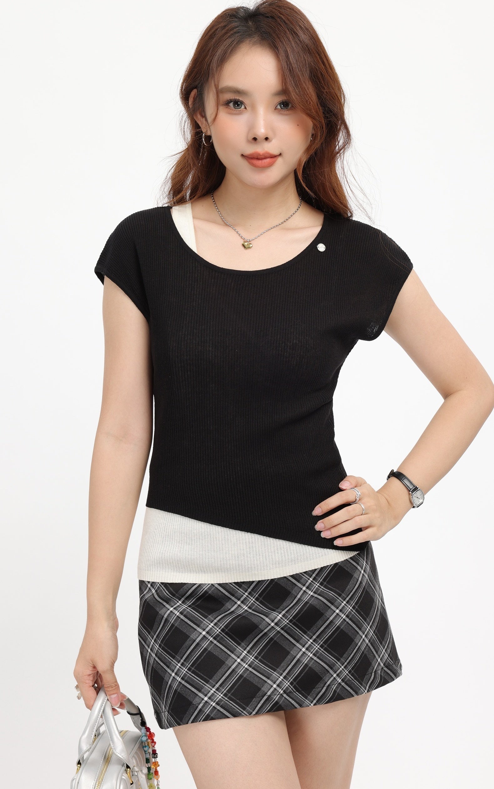 Black Short Sleeve Fake Two-Piece T-Shirt