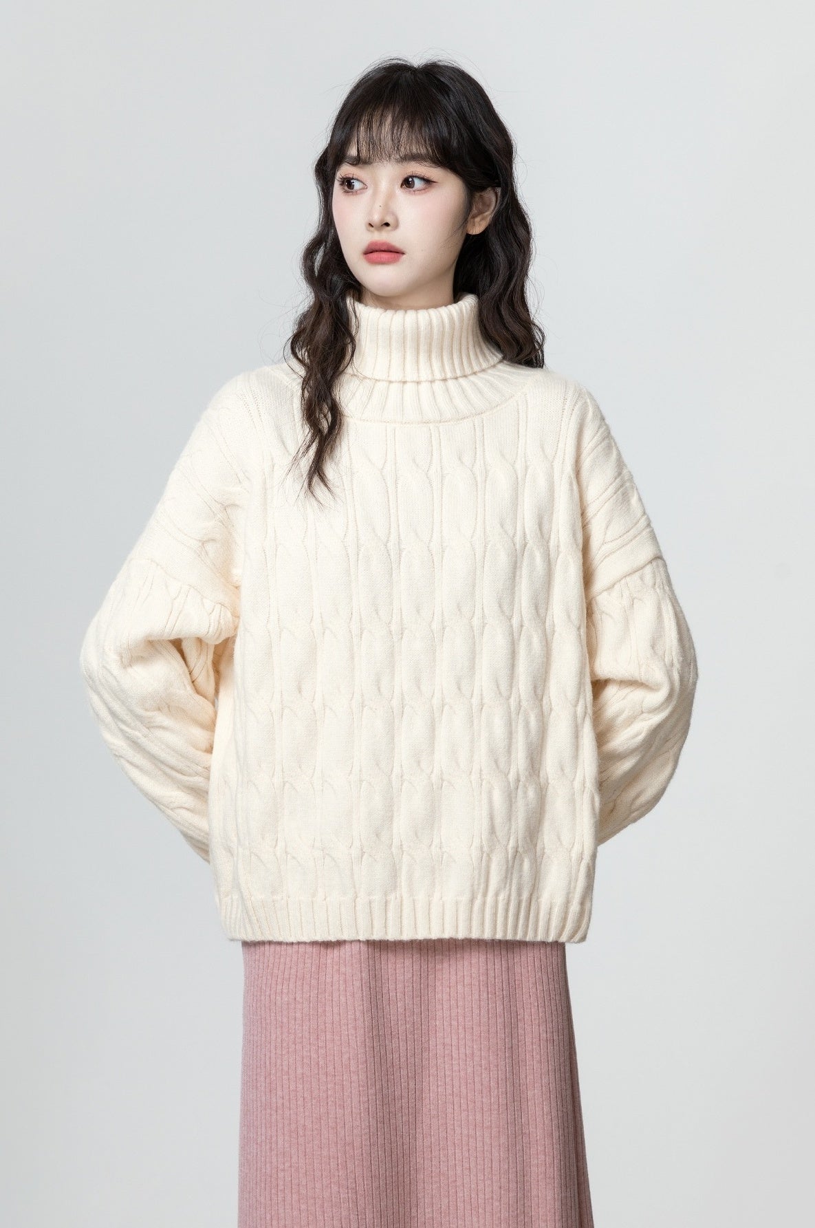 Chunky Cable Knit Turtleneck Sweater