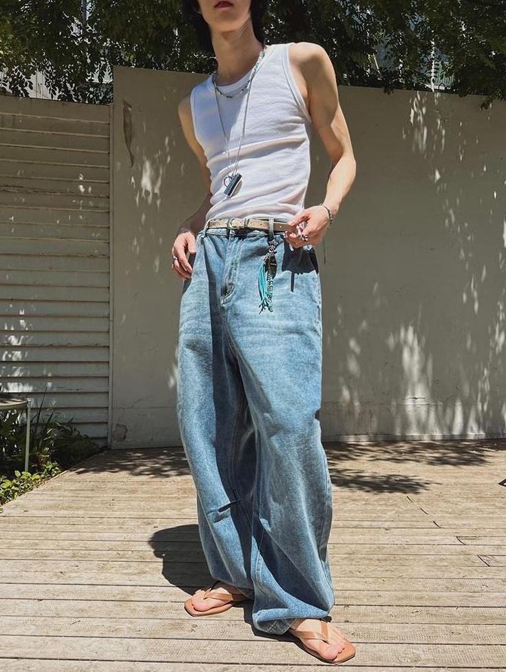 Classic Slim Fit Sleeveless Crewneck Tank Top