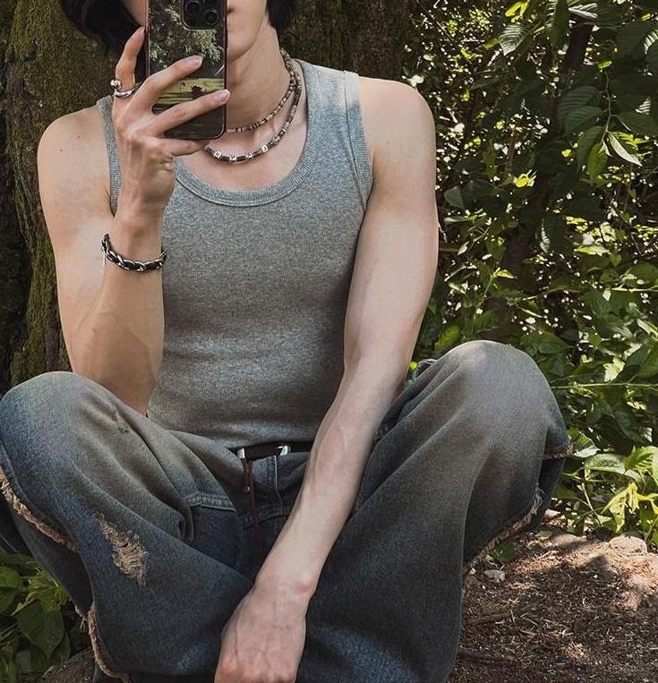 Classic Slim Fit Sleeveless Crewneck Tank Top